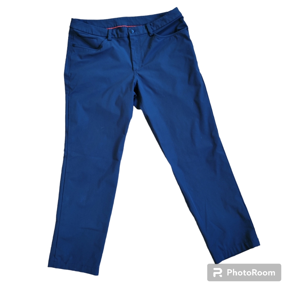 Lululemon Men's dark charcoal gray pants size 34